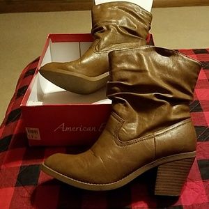 American Eagle Outfitters tan cowboy boots